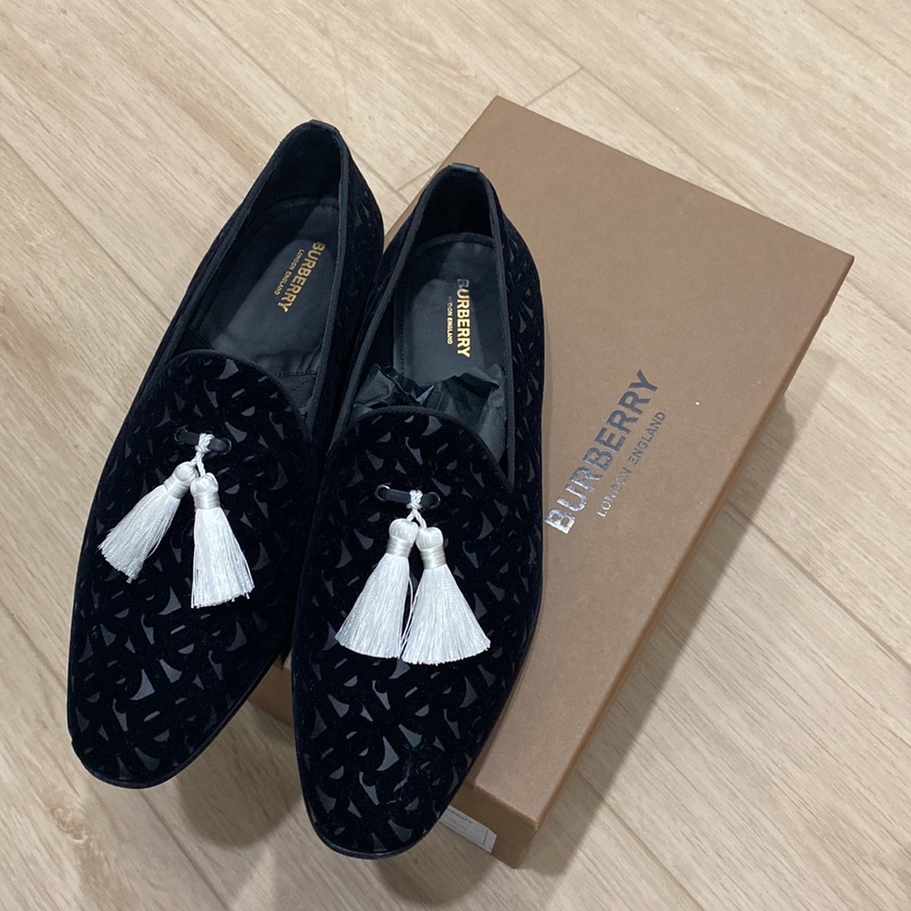 Authentic Burberry Loafers withTassels (New in Box)